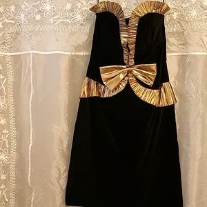 FLASH SALE!✨Vintage Black Velvet Strapless Cocktail Dress, Gold Metallic Trim 11